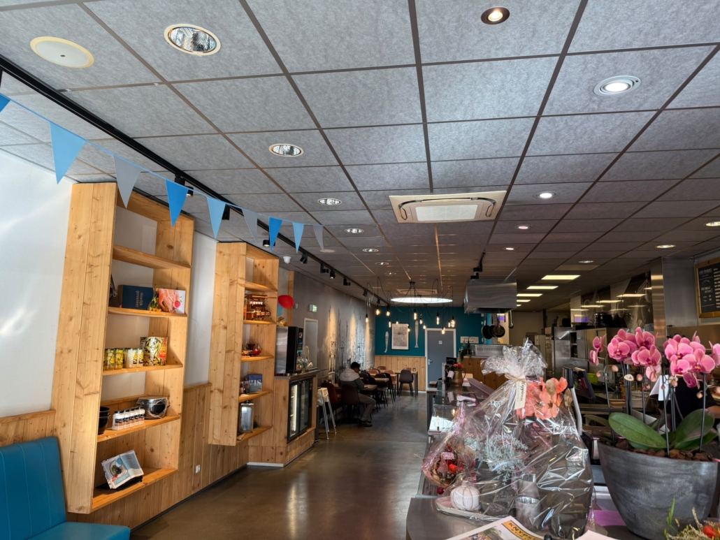 Winkel binnen